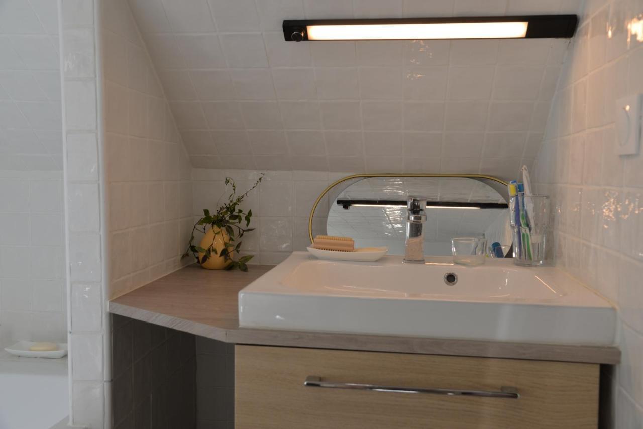 Martyrs Apartment Paris Bagian luar foto